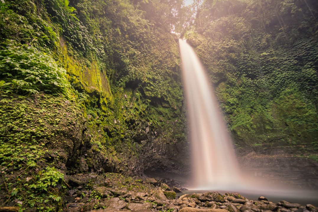 Foto Landschaft Wasserfall Bali